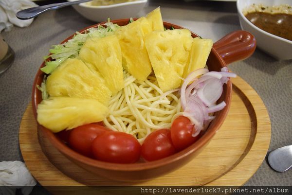 小熊義廚房：♥信義安和小熊義廚房--大分量牛排麵!