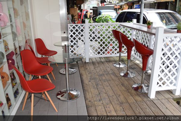 小熊義廚房：♥信義安和小熊義廚房--大分量牛排麵!