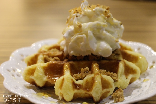 oven coffee(光復店)：甜密約會/台北『oven coffee』光復店/鬆餅/早餐/下午茶