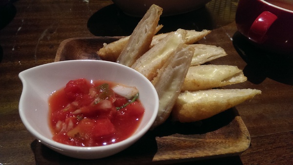 巴塞隆納西班牙餐廳Barcelona Tapas Bar&Restaurant:臨時插花的行程~巴塞隆納西班牙餐廳