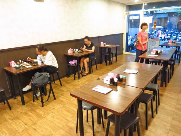 【台北】毅壽司平價日式料理-信義區也能吃到120元生魚片丼飯