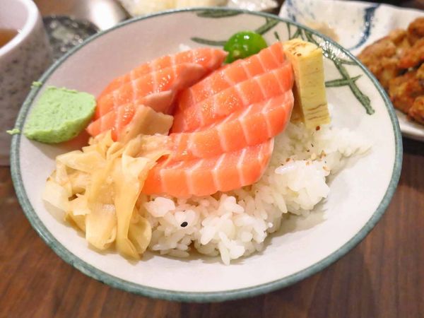 【台北】毅壽司平價日式料理-信義區也能吃到120元生魚片丼飯
