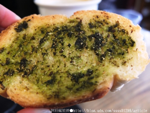 149here-coffee：【美食特搜。屏東市】HERE 149 CAFE(屏東店)。店名以地址149號命名 花草綠意掩映著私房基地