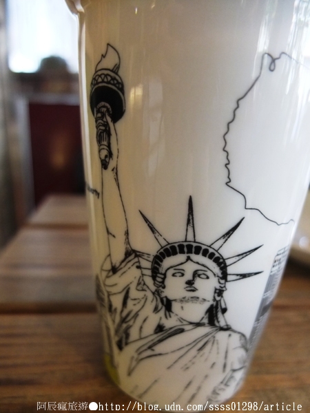 149here-coffee：【美食特搜。屏東市】HERE 149 CAFE(屏東店)。店名以地址149號命名 花草綠意掩映著私房基地