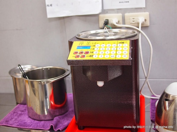 禪茶(逢甲店)：【食記】台中Zen Tea 禪茶逢甲店專訪@西屯逢甲夜市 : 成本不妥協,用心選料做好茶