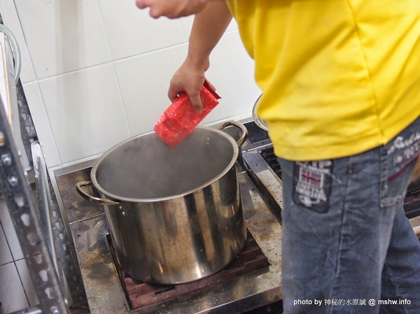 禪茶(逢甲店)：【食記】台中Zen Tea 禪茶逢甲店專訪@西屯逢甲夜市 : 成本不妥協,用心選料做好茶