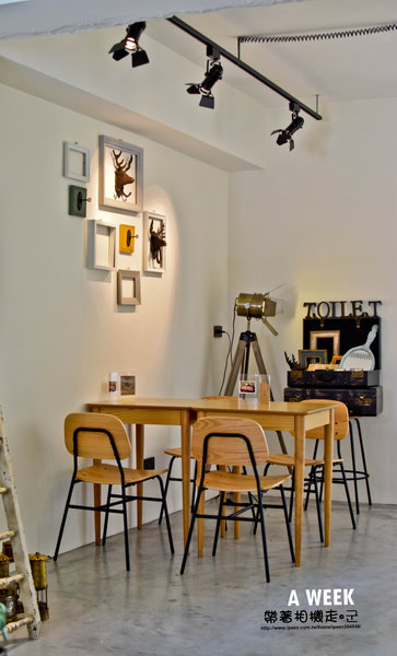 A WEEK PANCAKE&COFFEE：台南 中西區．舒適空間 一層一層鬆軟煎餅  A Week pancake coffee