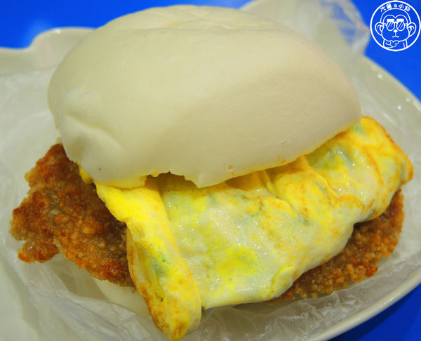 2個蛋早餐：呷飽祙【新北板橋･2個蛋早餐】有厚度的手工蛋餅