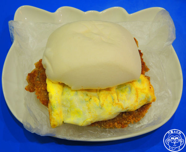 2個蛋早餐：呷飽祙【新北板橋･2個蛋早餐】有厚度的手工蛋餅