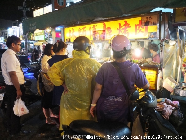 林師傅烤肉:【美食特搜。屏東市】林師傅烤肉滷味。屏東宵夜 在地人與學生喜愛的深夜美食