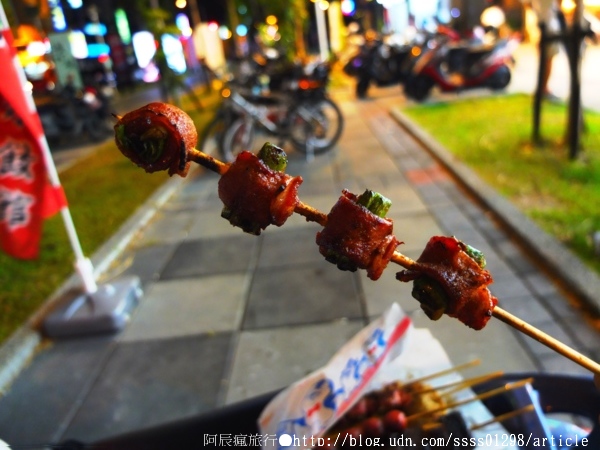 林師傅烤肉:【美食特搜。屏東市】林師傅烤肉滷味。屏東宵夜 在地人與學生喜愛的深夜美食