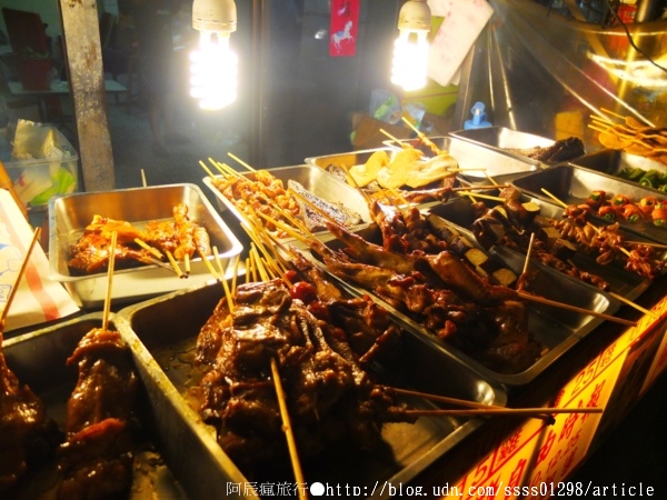 林師傅烤肉:【美食特搜。屏東市】林師傅烤肉滷味。屏東宵夜 在地人與學生喜愛的深夜美食