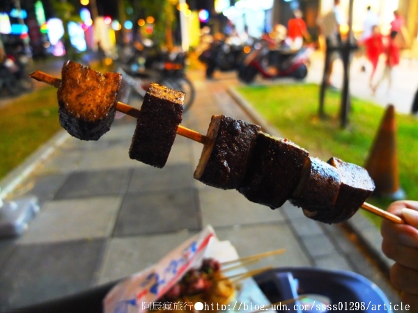 林師傅烤肉:【美食特搜。屏東市】林師傅烤肉滷味。屏東宵夜 在地人與學生喜愛的深夜美食