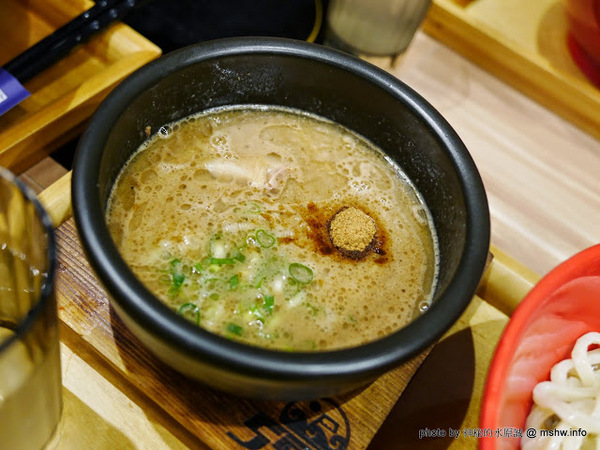 富士山55沾麵：【食記】台中つけめん・ラーメン フジヤマ55 Fujiyama GoGo 富士山55元祖沾麵本家@西屯中科水世界 : 日本關西No.1的QQ拉麵,一種價格雙重享受