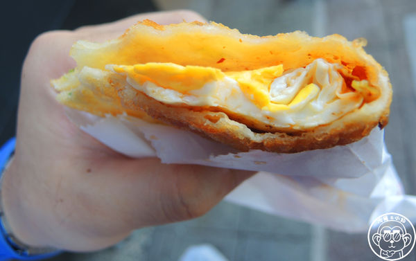 華陰街商圈  脆皮蔥油餅：呷飽祙【台北大同･黃福龍脆皮蔥油餅】後火車站必吃蔥油餅