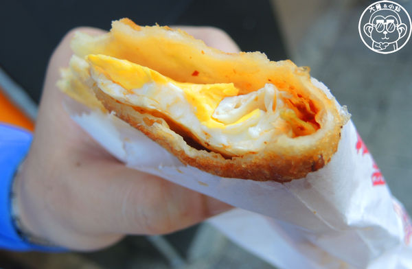 華陰街商圈  脆皮蔥油餅：呷飽祙【台北大同･黃福龍脆皮蔥油餅】後火車站必吃蔥油餅