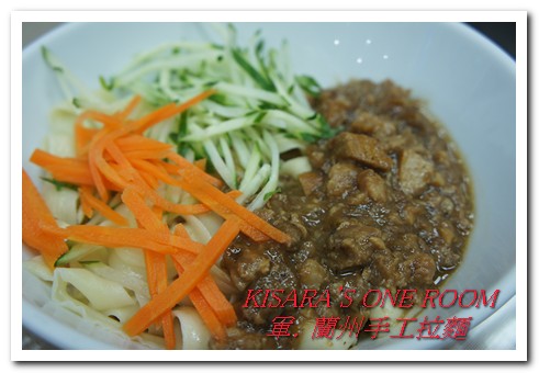 軍蘭州拉麵:現點現拉好風景──軍.蘭州手工拉麵