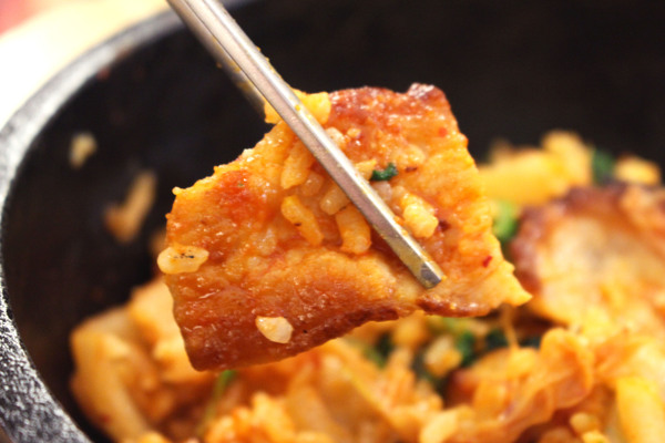 誠實泡菜：逢甲夜市新韓式料理~誠實泡菜~