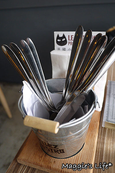 ALLEZ BISTRO 來酒館:◆台北美食。捷運小巨蛋站【ALLEZ BISTRO來酒館】用美味的食物為您加油、打氣!