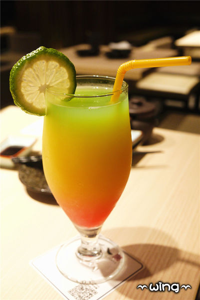 天八日式居酒屋(忠孝店)：［台北東區］食材鮮美日式料理。【天八日式居酒屋-忠孝店】生魚片/握壽司/韓式炸雞/牛小排體驗(捷運忠孝敦化站美食餐廳)