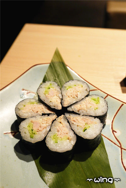 天八日式居酒屋(忠孝店)：［台北東區］食材鮮美日式料理。【天八日式居酒屋-忠孝店】生魚片/握壽司/韓式炸雞/牛小排體驗(捷運忠孝敦化站美食餐廳)