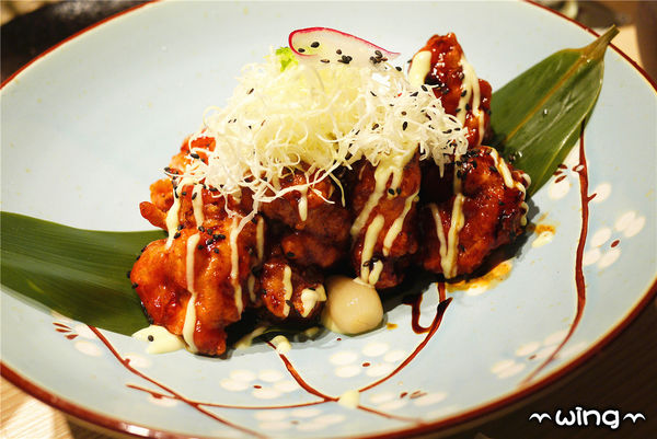 天八日式居酒屋(忠孝店)：［台北東區］食材鮮美日式料理。【天八日式居酒屋-忠孝店】生魚片/握壽司/韓式炸雞/牛小排體驗(捷運忠孝敦化站美食餐廳)