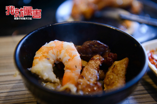 我!就厲害(西門店)：【口碑券|我!就厲害 西門店】店如其名 海鮮鮮度一級棒 鮮蝦吃翻天&啤酒喝通海之 老闆這樣賣真的沒關係嗎