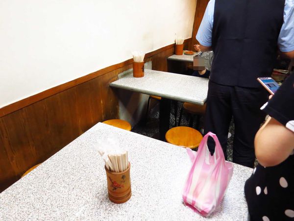 【台北美食】赤峰街無名排骨飯-低調沒有招牌的排骨飯