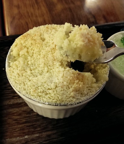 六堆伙房(中山店)：《中山》六堆伙房 客家麵食館│擂茶Q麻糬鍋餅ღ ×鹹豬肉捲餅×西米焗烤布丁~連甜點都富有創意!