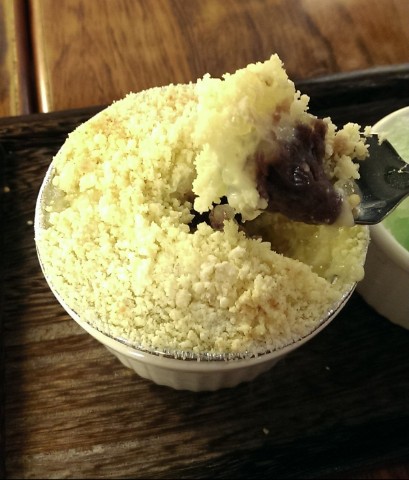 六堆伙房(中山店)：《中山》六堆伙房 客家麵食館│擂茶Q麻糬鍋餅ღ ×鹹豬肉捲餅×西米焗烤布丁~連甜點都富有創意!