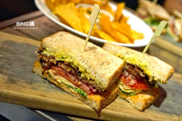 BING 繽：【信義區美式/市府站/統一時代 推薦】釋放壓力吃吃喝喝好去處！ ✿✿ BING 繽 ✿✿ (完整菜單酒單)