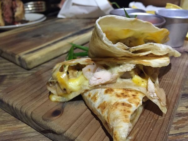 BING 繽：[信義/市政府站]吃一口烤牛隨漢堡馬上再訂位-Bing繽