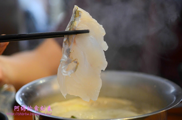 Go鱻 海鮮涮涮鍋：桃園市八德區 [GO鱻海鮮涮涮鍋] 夠鮮!!!海魚煲湯當火鍋湯底