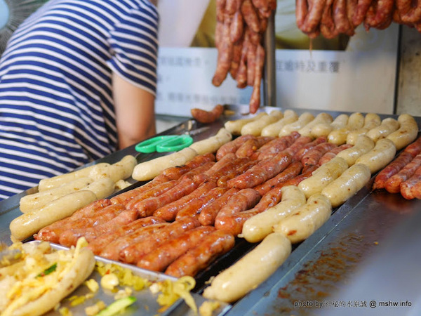 百膳工房:【食記】台中百膳工房逢甲大腸包小腸創始店@西屯逢甲夜市 : 腸衣微韌, 不同口感的好滋味