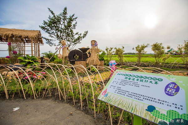 LINE FRIENDS彩繪稻田:【遊記】{屏東。南州}「全球首發 LINE FRIENDS彩繪稻田」就在2015屏東國際彩稻藝術節