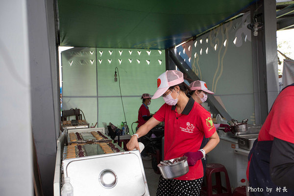 LINE FRIENDS彩繪稻田:【遊記】{屏東。南州}「全球首發 LINE FRIENDS彩繪稻田」就在2015屏東國際彩稻藝術節