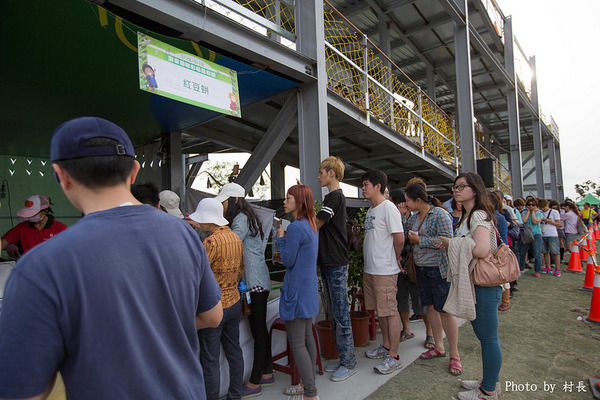 LINE FRIENDS彩繪稻田:【遊記】{屏東。南州}「全球首發 LINE FRIENDS彩繪稻田」就在2015屏東國際彩稻藝術節