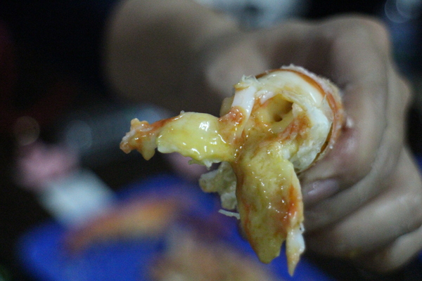 全球附合式運動休閒館:中和『全球複合式運動休閒館』釣蝦/保齡球館/棒壘球/撞球/飛鏢