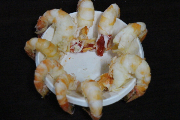 全球附合式運動休閒館:中和『全球複合式運動休閒館』釣蝦/保齡球館/棒壘球/撞球/飛鏢