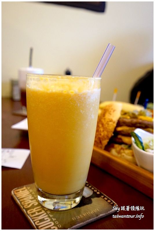 DeMo House:Big起司牛肉堡【Demo house早午餐】