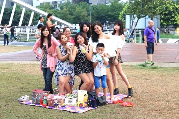 DeMo House:【桃園美食】DeMo House桃園寵物友善美式早午餐廳~坐在這享受美好的晨光午後,享用美食和玩貓咪,這樣悠閒的節奏還真不賴