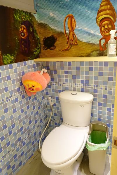 醜比頭的祕密花園:醜比頭的秘密花園輕食咖啡 - 捷運忠孝敦化站