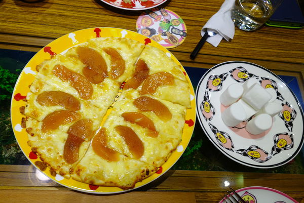 醜比頭的祕密花園:醜比頭的秘密花園輕食咖啡 - 捷運忠孝敦化站