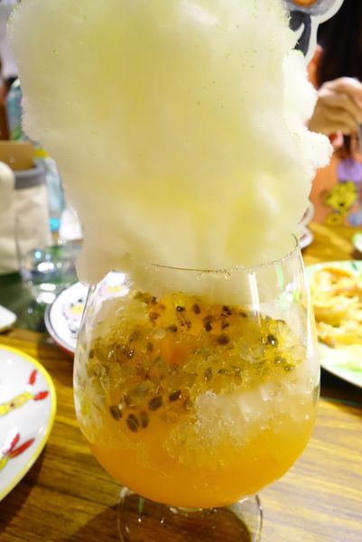 醜比頭的祕密花園:醜比頭的秘密花園輕食咖啡 - 捷運忠孝敦化站