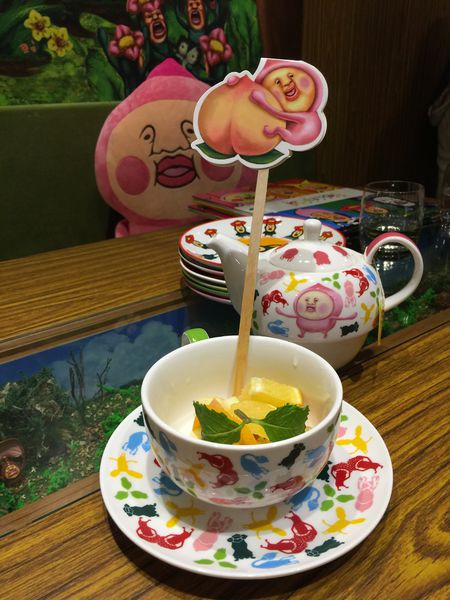 醜比頭的祕密花園:醜比頭的秘密花園輕食咖啡 - 捷運忠孝敦化站