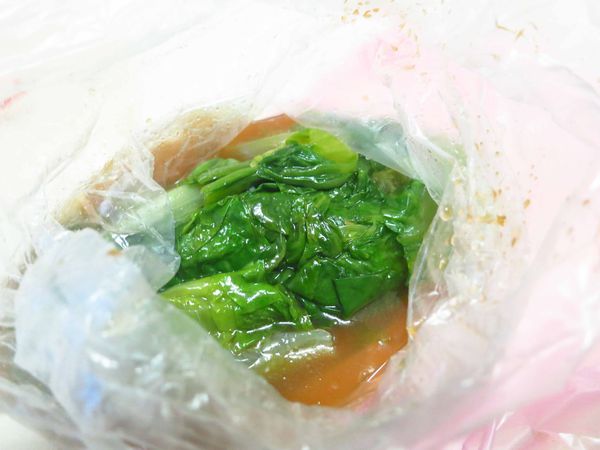 【新莊】無名麵攤-10元豬頭皮20元燙青菜20元乾麵