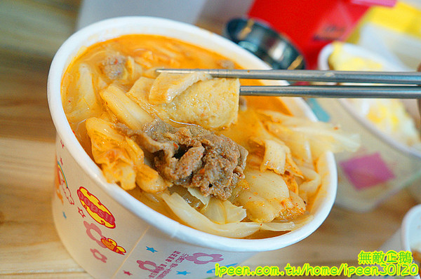 韓湘韓式餐廳(大灣店):【台南-永康區】銅板價x韓國手搖便當!! 大推韓國手搖便當.年糕鍋.辣炒年糕!~《韓湘韓式餐廳》