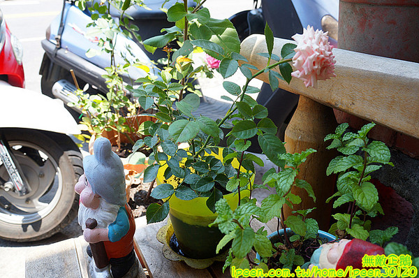 韓湘韓式餐廳(大灣店):【台南-永康區】銅板價x韓國手搖便當!! 大推韓國手搖便當.年糕鍋.辣炒年糕!~《韓湘韓式餐廳》