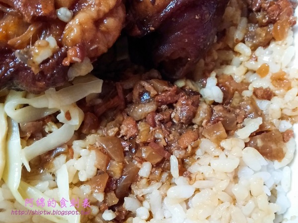 台南傳統味小吃店：桃園市中壢區 [台南傳統味小吃店] 台南肉燥飯滋味噴香誘人