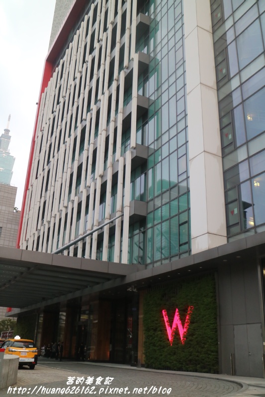 台北W飯店 - the kitchen table 西餐廳:【台北信義區】東區時尚美食『台北W飯店 - the kitchen table 西餐廳』信義區高級Buffet/BBQ肉遇之夜/捷運市政府站